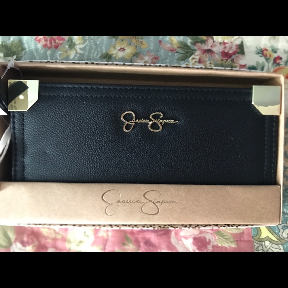 Jessica Simpson Wallet. NWT